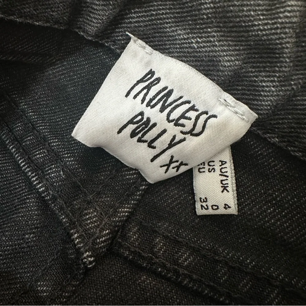Princess Polly Jeans - Size 25 - Picture 8 of 8